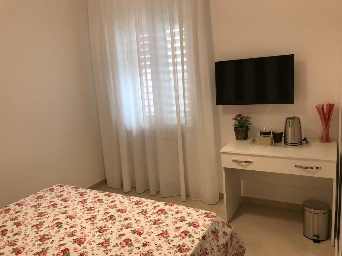 הוילה ויקו אקוונסה Casa Francy Stanza Privata מראה חיצוני תמונה